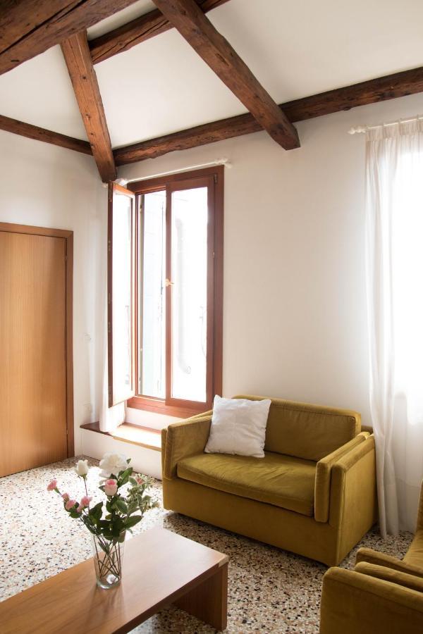 Sweet Balcony - Campo S.giacomo Dell'orio * Venedig